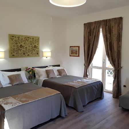 L'Insolita Reggia Caserta Zewnętrze zdjęcie