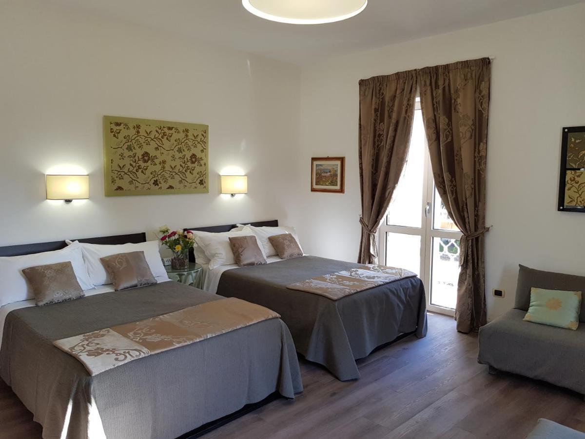 L'Insolita Reggia Caserta Zewnętrze zdjęcie