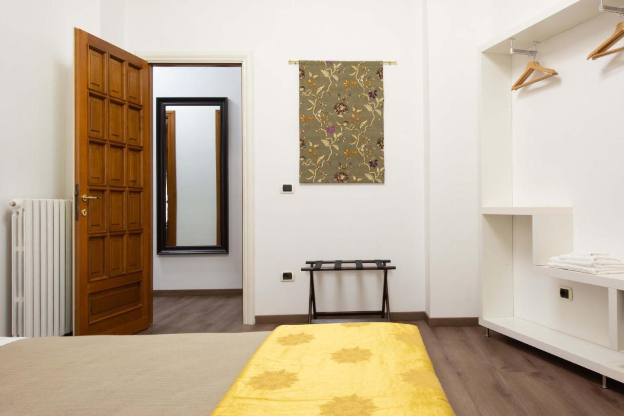L'Insolita Reggia Caserta Zewnętrze zdjęcie